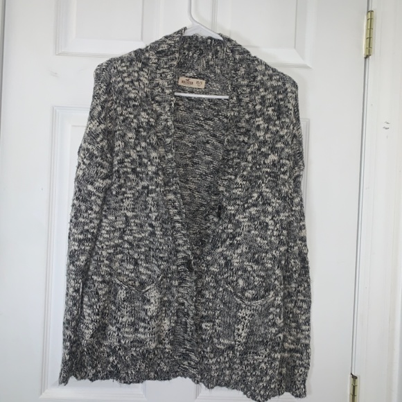 Gray cardigan from Hollister - Picture 2 of 3